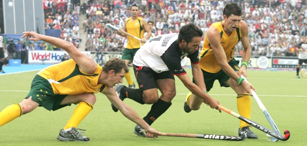Groe Auftritte bei groen Turnieren, wie hier bei der WM 2006 gegen Australien, liebt Tibor Weienborn.
