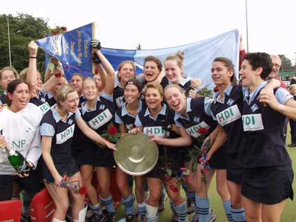 Deutscher Meister Feld 2002: Klipper HTC Hamburg - Foto © Berliner HC