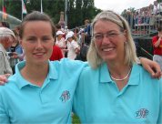 Cora Eilhardt - als Spielerin und Schiedsrichterin sehr erfolgreich - zusammen mit Ute Conen.