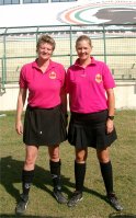 Heike Malina und Christiane Hippler leiteten das Endspiel in Indien.