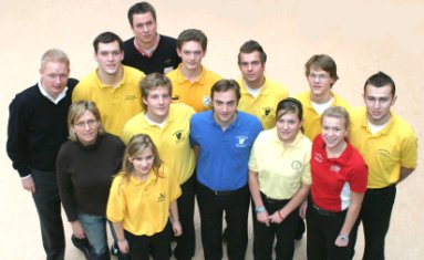 Lehrgangsteilnehmer gemeinsam mit Renate Peters, Christian Deckenbrock und Nachwuchsreferent Michael von Ameln © Hockeypixel, Berlin .
