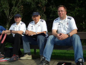 Siegfried Bartenschlager, Heinz-Wilhelm Bungart und Jan-Jochen Rommel bei der Beurteilung.